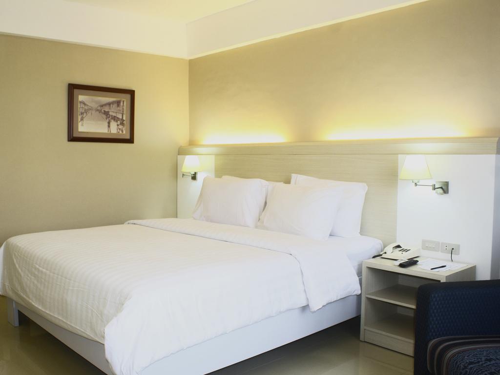 Hotel Sandjaja 巨港 外观 照片